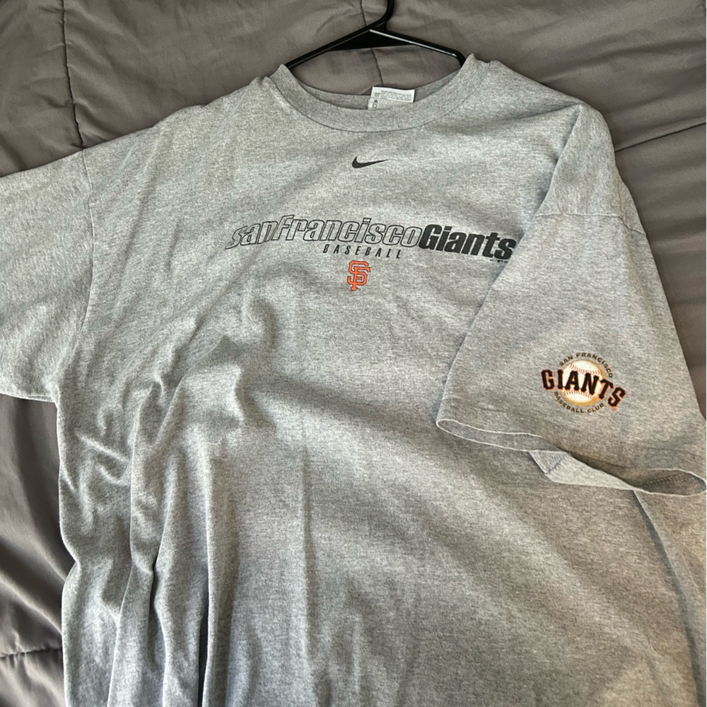 Vintage Giants Center logo Nike